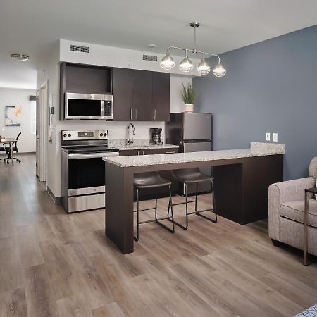 Stayapt Suites Greenville-Haywood Mall Екстериор снимка