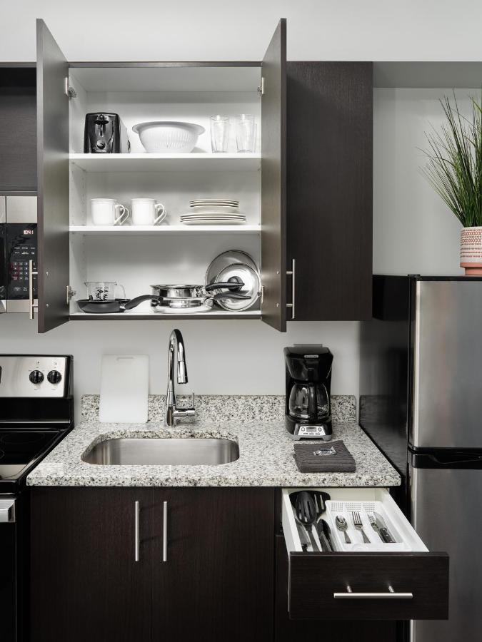 Stayapt Suites Greenville-Haywood Mall Екстериор снимка
