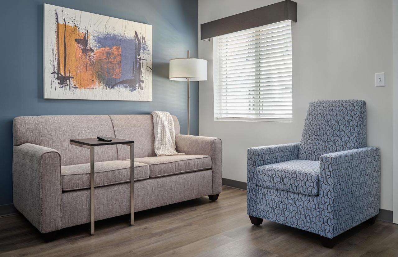 Stayapt Suites Greenville-Haywood Mall Екстериор снимка