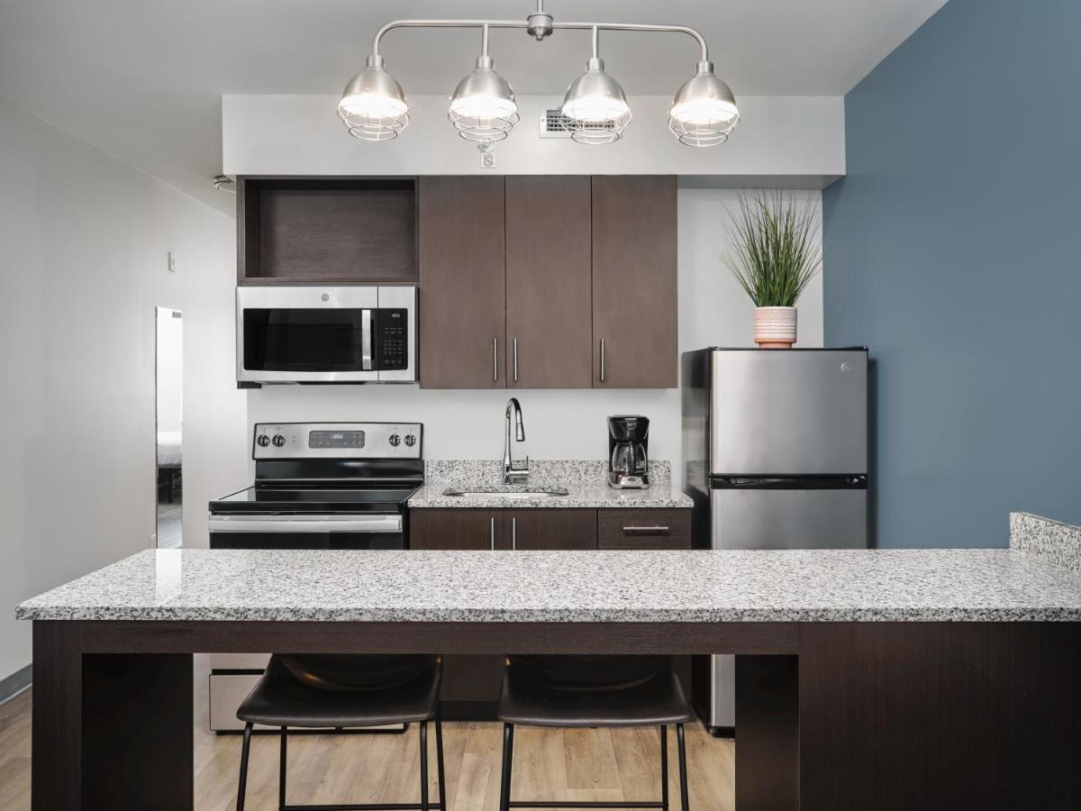 Stayapt Suites Greenville-Haywood Mall Екстериор снимка